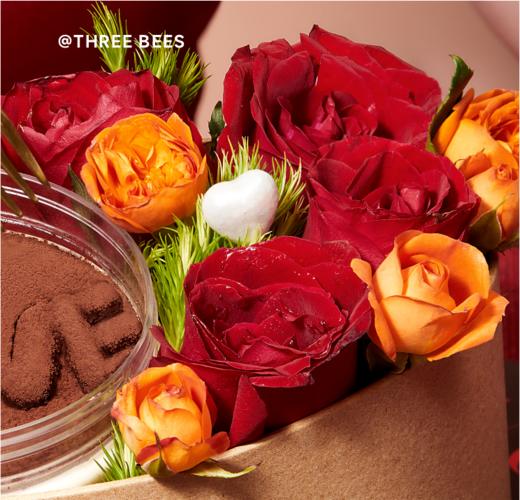 挚爱·玫瑰礼盒（520超级浪漫新品，5朵玫瑰花+提拉米苏蛋糕，全市配送！） 商品图2