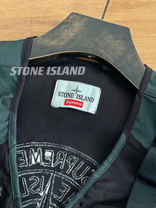 战术背心Supreme SS19 x Stone Island Camo Cargo Vest 石头岛联名款多口袋工装风战术拉链背心 商品图3