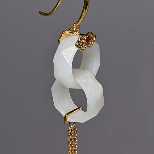 清代和田白玉双连环流苏耳环 商品图3