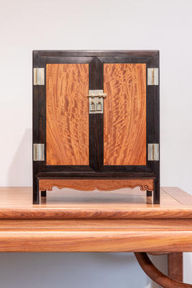 红桥红  家具严选  缅甸花梨（大果紫檀）【紫光檀镶缅花小方角柜】