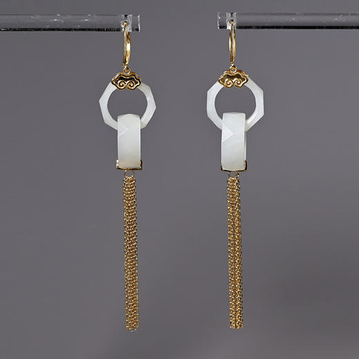 清代和田白玉双连环流苏耳环 商品图1