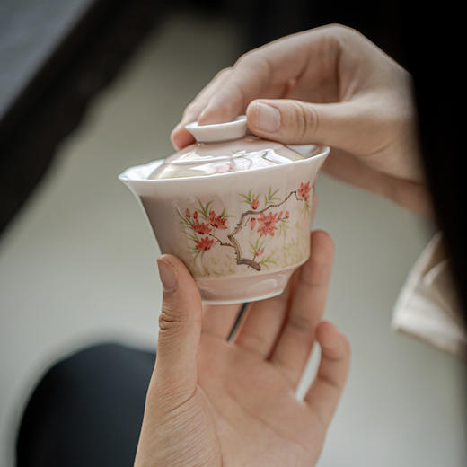 【日用百货】墨己 粉色系手绘盖碗 苍烟红陶瓷家用茶碗 功夫茶具茶室用泡茶碗 商品图1