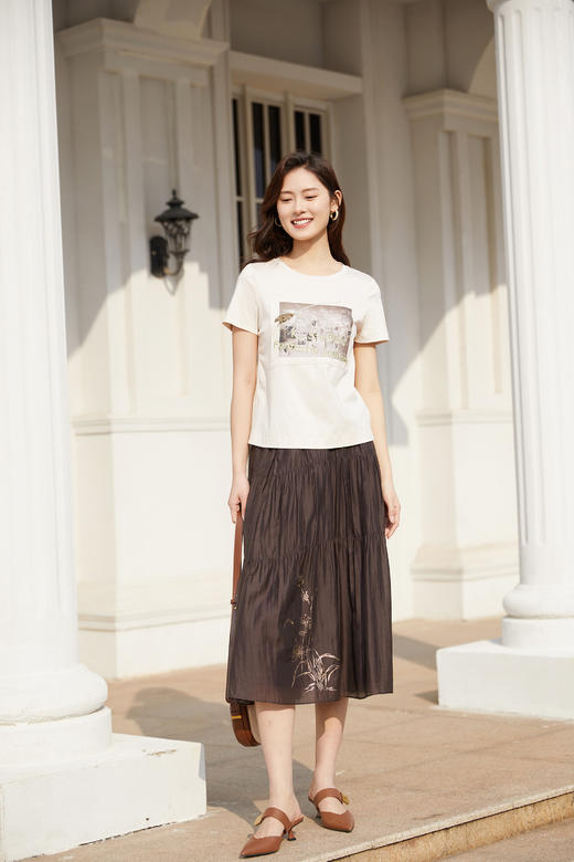 奇威 象牙白印花图案T恤0DB00206 商品图2