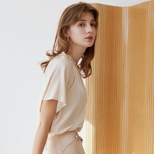【桑蚕丝上衣】23年春夏新品女士真丝上衣时尚薄款抽褶薄款短袖上衣 商品图2