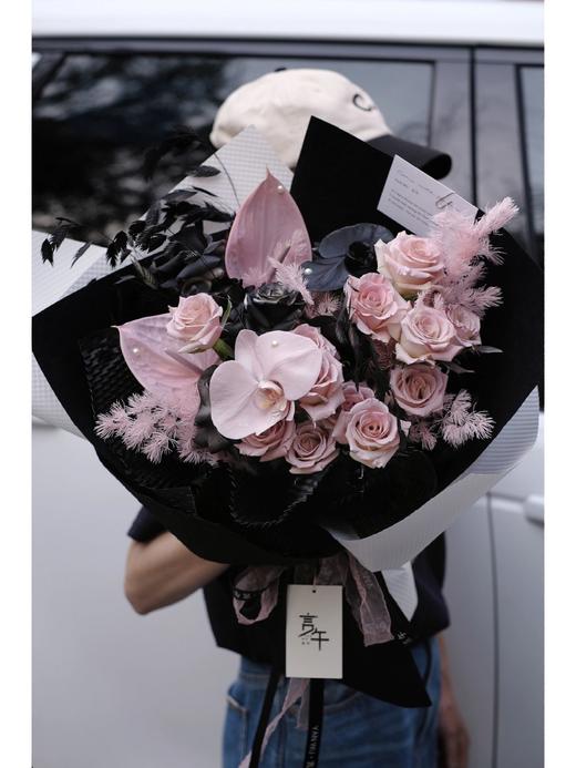 爱你的神秘优雅---紫色系混搭花束 商品图5