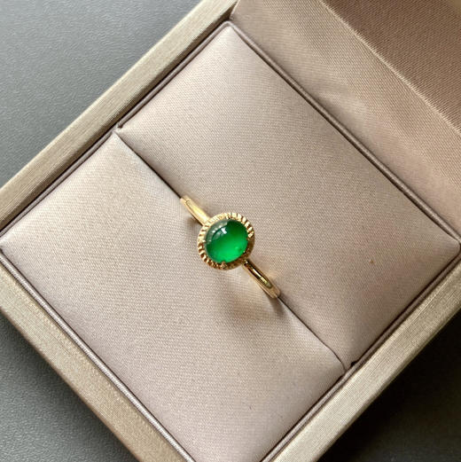 高冰种阳绿翡翠蛋面戒指18k黄金镶嵌 商品图2