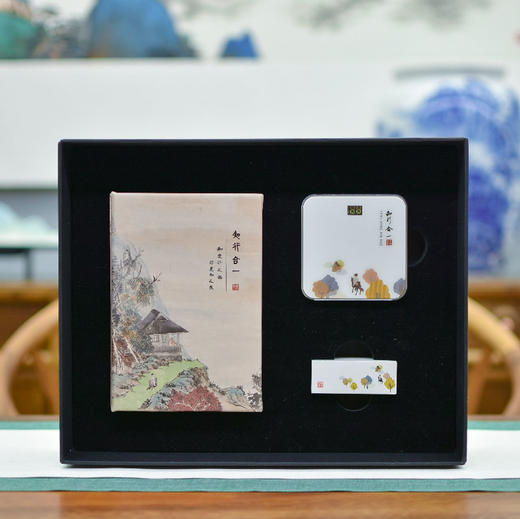 羽诗制造出品 追光四明套装折叠书本灯阳明充电宝文创礼盒 商品图4