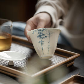 【日用百货】墨己 玉泥白瓷手绘青花竹子盖碗 釉上彩文人泡茶盖碗 素雅