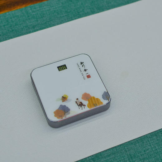 羽诗制造出品 追光四明套装折叠书本灯阳明充电宝文创礼盒 商品图3