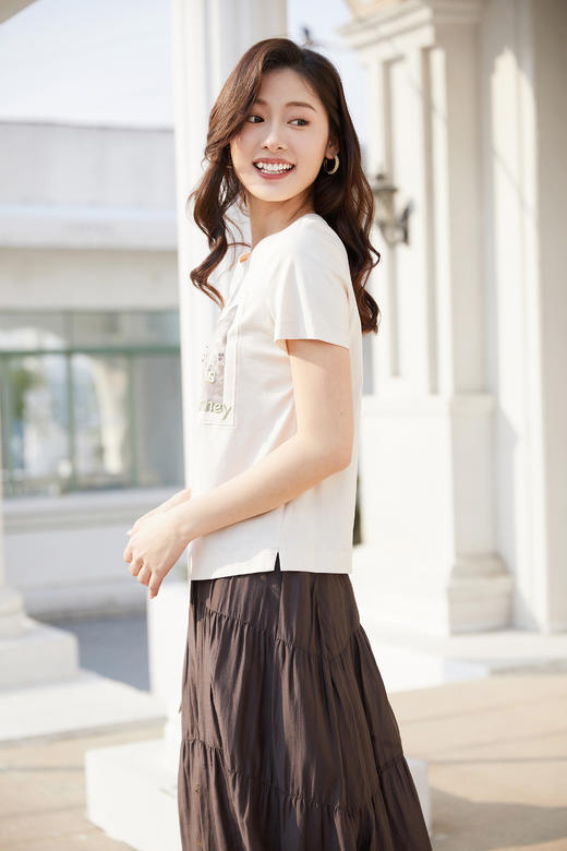 奇威 象牙白印花图案T恤0DB00206 商品图6