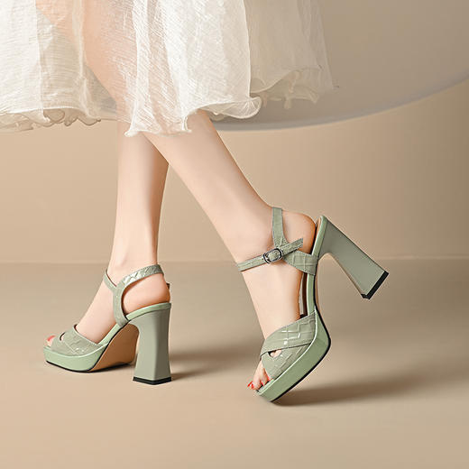 时尚粗跟防水台，头层牛皮高跟凉鞋SSL-S6007 商品图6