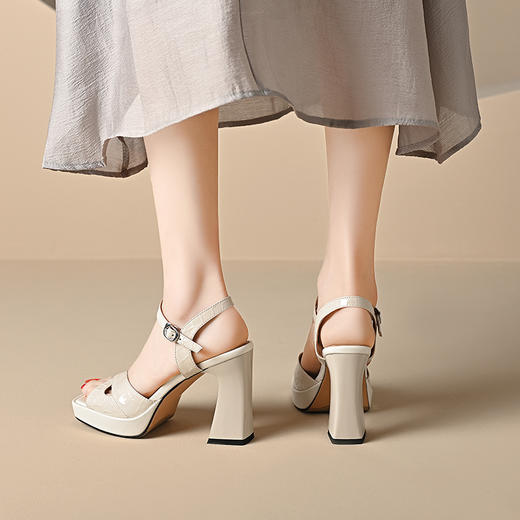 时尚粗跟防水台，头层牛皮高跟凉鞋SSL-S6007 商品图4