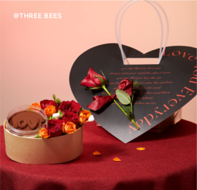 挚爱·玫瑰礼盒（520超级浪漫新品，5朵玫瑰花+提拉米苏蛋糕，全市配送！）
