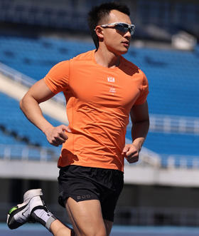 身体智慧BODYWIT男绝尘跑步短袖T恤马拉松速干超轻透气反光夏季薄款