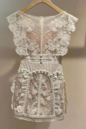 【门店同款】2023年夏季钩花蕾丝拼接短连衣裙 150899525