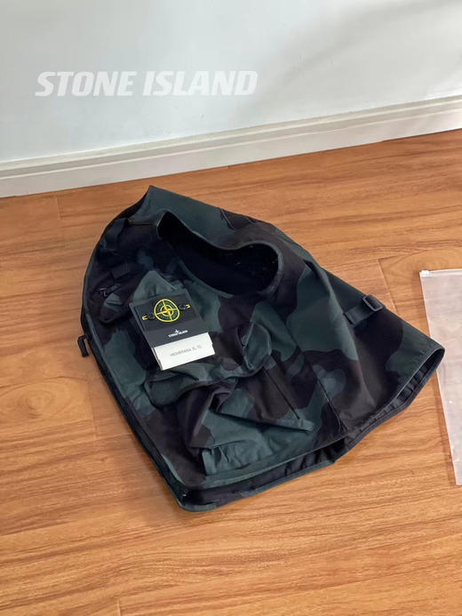 战术背心Supreme SS19 x Stone Island Camo Cargo Vest 石头岛联名款多口袋工装风战术拉链背心 商品图2