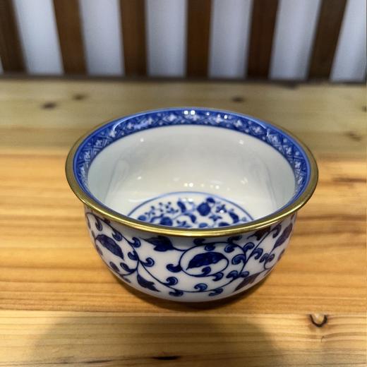 B-WST-6007 万山堂 缠枝压手杯 青花鎏金 商品图0