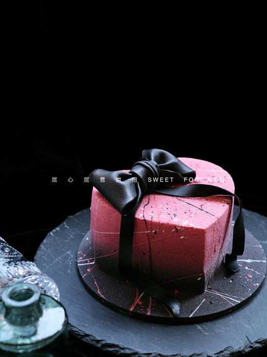 辣妹甜心（巧克力喷霜奶油蛋糕，常温后会有裂纹）） 商品图1