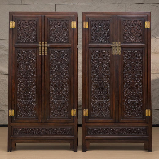 清 红木浮雕二龙戏珠方角柜（一对） 商品图0