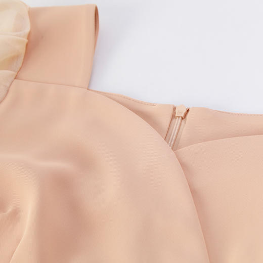 NF8F4斯尔丽瑟俪2023夏季新款泡泡袖公主范腰间褶皱显瘦连衣裙 商品图4