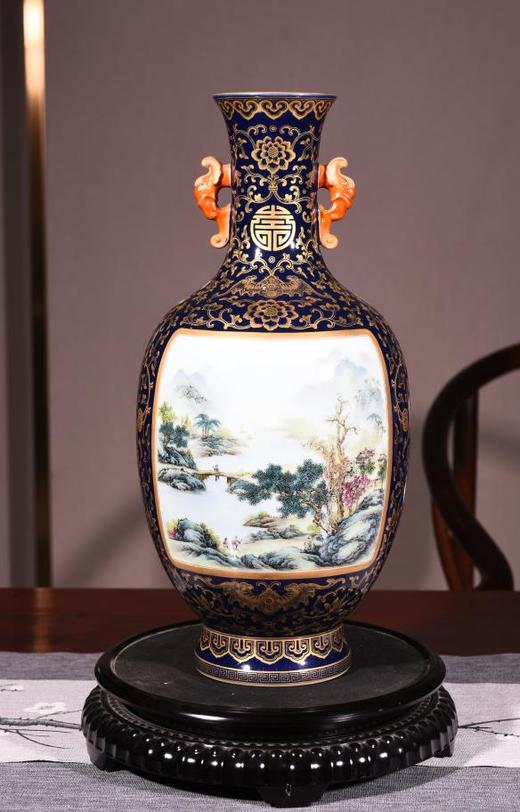 珐琅彩霁蓝描金开窗双耳瓶 商品图0