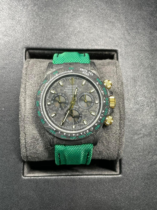 2025年新品，NOOB级碳纤维Diw定制版CAL 4130宇宙计时迪通拿系列  腕表直径为40MM，和普通的迪通拿尺寸都一样。整表重53克，表壳整体采用碳纤维材质，碳钎维材质是一种新型材料❕❕❕ 商品图12