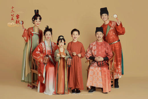 安哆啦BABY 699元轻奢全家福套餐，6人入镜服装任选 商品图2