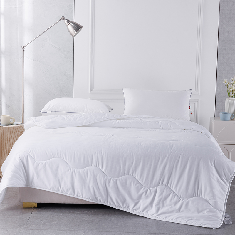 多喜爱 馨柔舒适亲肤四季被 cs