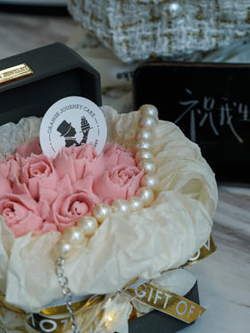 喂！你今天告白了嘛？让花束和蛋糕替你代言💕