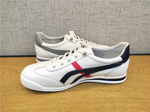 2022豪行春季新款22116271真皮时尚运动休闲平跟女鞋单鞋专柜正品 商品图2