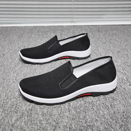 【爸爸鞋新宠 必备良品！】老北京布鞋男，舒适透气，畅享清凉，让你的脚步走进时尚，防滑帆布，随心搭配，老人鞋都适合，时尚休闲，百搭百变，让你的生活精彩 商品图0