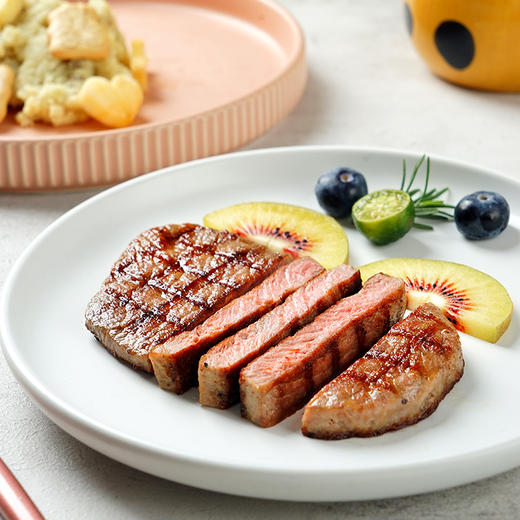 大一统整切菲力130g*10+大希地启辰者大鸡排100g*7+燃爆啦火山炙烤肠原味508g*2+自然意面100g*2+人生黑酱160g*1+刀叉1 商品图5