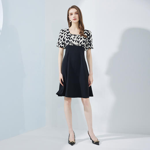 NF8H4斯尔丽瑟俪2023夏季新款高腰节色拼接A摆连衣裙 商品图3