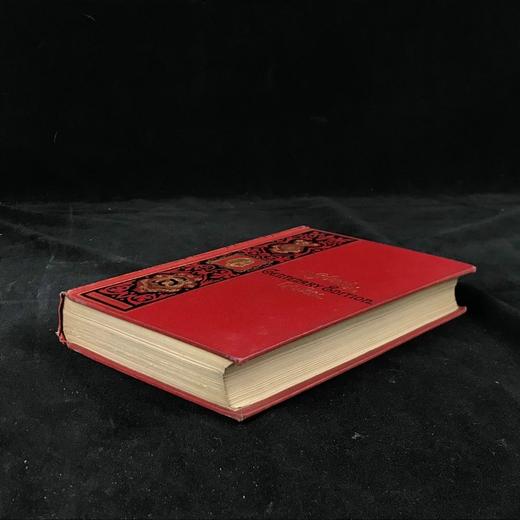 1871年 司各特《修道院长》 约6幅版画插图 漆布精装32开 商品图1