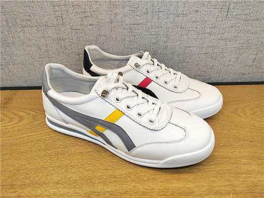 2022豪行春季新款22116271真皮时尚运动休闲平跟女鞋单鞋专柜正品 商品图0