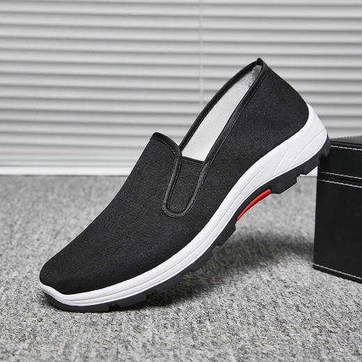 【爸爸鞋新宠 必备良品！】老北京布鞋男，舒适透气，畅享清凉，让你的脚步走进时尚，防滑帆布，随心搭配，老人鞋都适合，时尚休闲，百搭百变，让你的生活精彩 商品图2