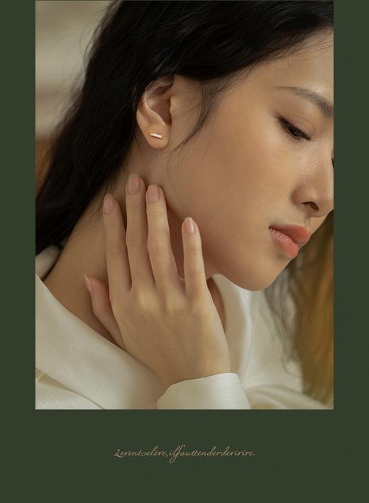 Oflye潮流饰品 小金条撞色原创设计耳钉女简约风不对称T形耳饰耳环女 商品图10