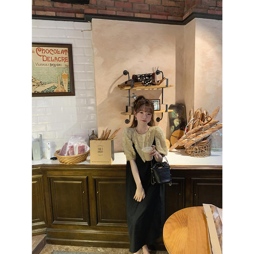 金蘑菇菇【晚安布朗尼烧花小黑裙】泡泡袖宽松设计感假两件连衣裙 商品图4