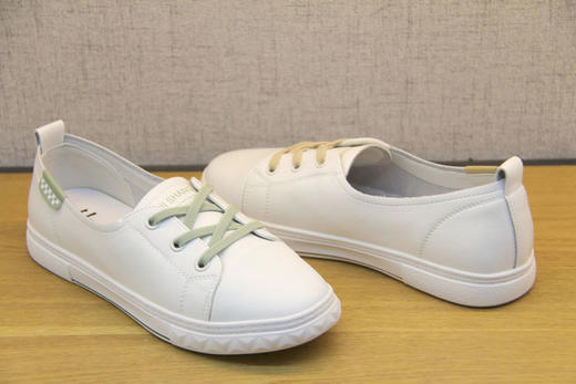 豪行2022年春季新款22116195真皮圆头浅口小白鞋青年平底透气女鞋 商品图5