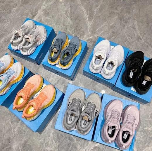 旗舰级跑鞋！ 克里夫顿厚底公路跑鞋情侣款透气缓震 偏小一码 商品图1