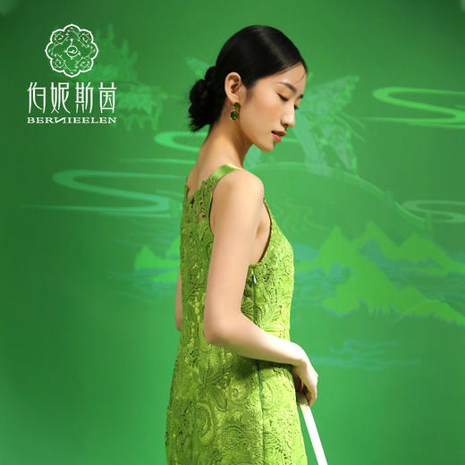 千年情话—梁祝草桥结拜青璨精密刺绣连衣裙2S40026 商品图2