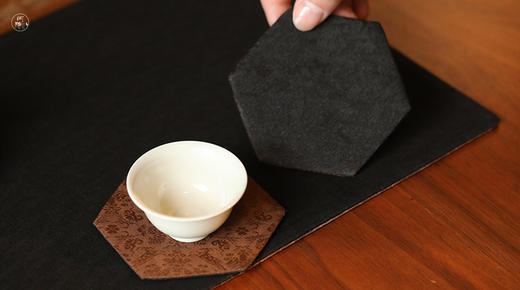 知舍香云纱 六角杯垫正反两用 8*9cm 商品图1