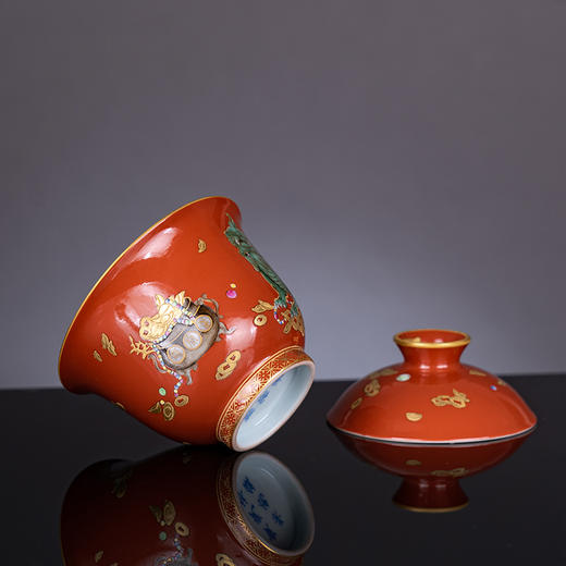 矾红地五彩描金招财进宝貔貅纹一盖碗两杯 商品图3