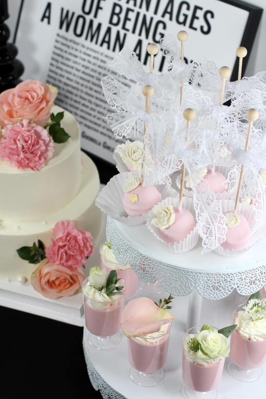 【1463】鲜花双层订婚款+小型甜品台 商品图2