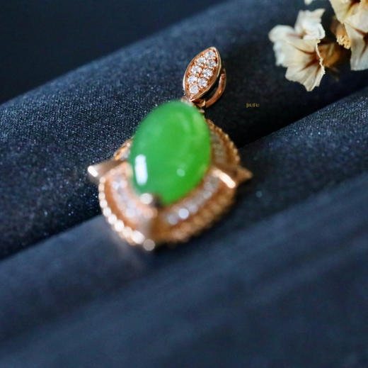 18K玫瑰金和田玉（碧玉）满钻吊坠--慧眼 /马眼6*12mm/苹果绿 商品图5