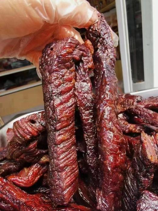 【包邮到家｜内蒙风干碳烤牛肉干】内蒙古特产，被誉为“成吉思汗的行军粮”｜源于蒙古铁骑的战粮，携带方便，有丰富的营养｜选用大草原优质无污染新鲜牛肉，结合蒙古传统手工与现代先进工艺制作而成。 商品图3