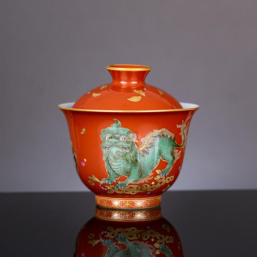 矾红地五彩描金招财进宝貔貅纹一盖碗两杯 商品图1