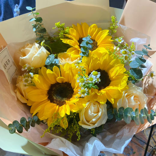 【浪漫小时光】蜜桃雪山➕向日葵小美好精品花束 商品图3