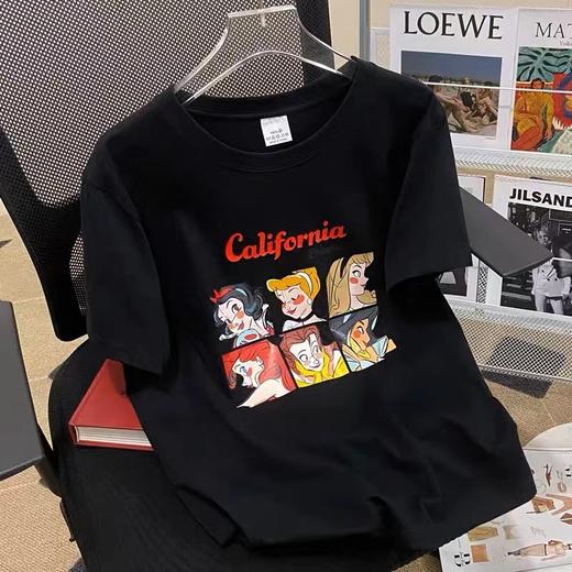 【明星同款】夏季新款纯棉短袖T恤女，韩版宽松设计，舒适透气，让你尽情享受夏日的清凉。精选优质纯棉面料，柔软亲肤，不易起球、不易变形。时尚百搭，可搭配各种裤装，打造出不同的风格。是你夏季衣橱必备的单品 商品图2