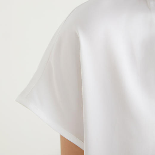 【多色可选】罗蒙夏季轻薄透气微弹力短袖衬衫女士休闲百搭V领短袖衬衣 商品图8